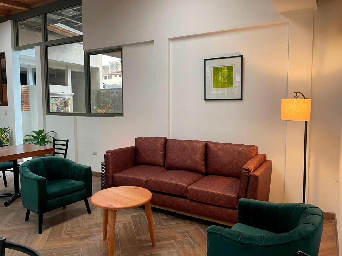 Matalbatz Hotel Cobán Eksteriør billede
